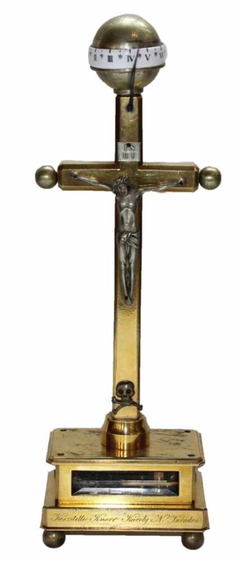 Kruxifix Uhr - wohl Ungarn 19.Jahrhundert Messing poliert, Kreuz mit Dreinageltypus, getreppter