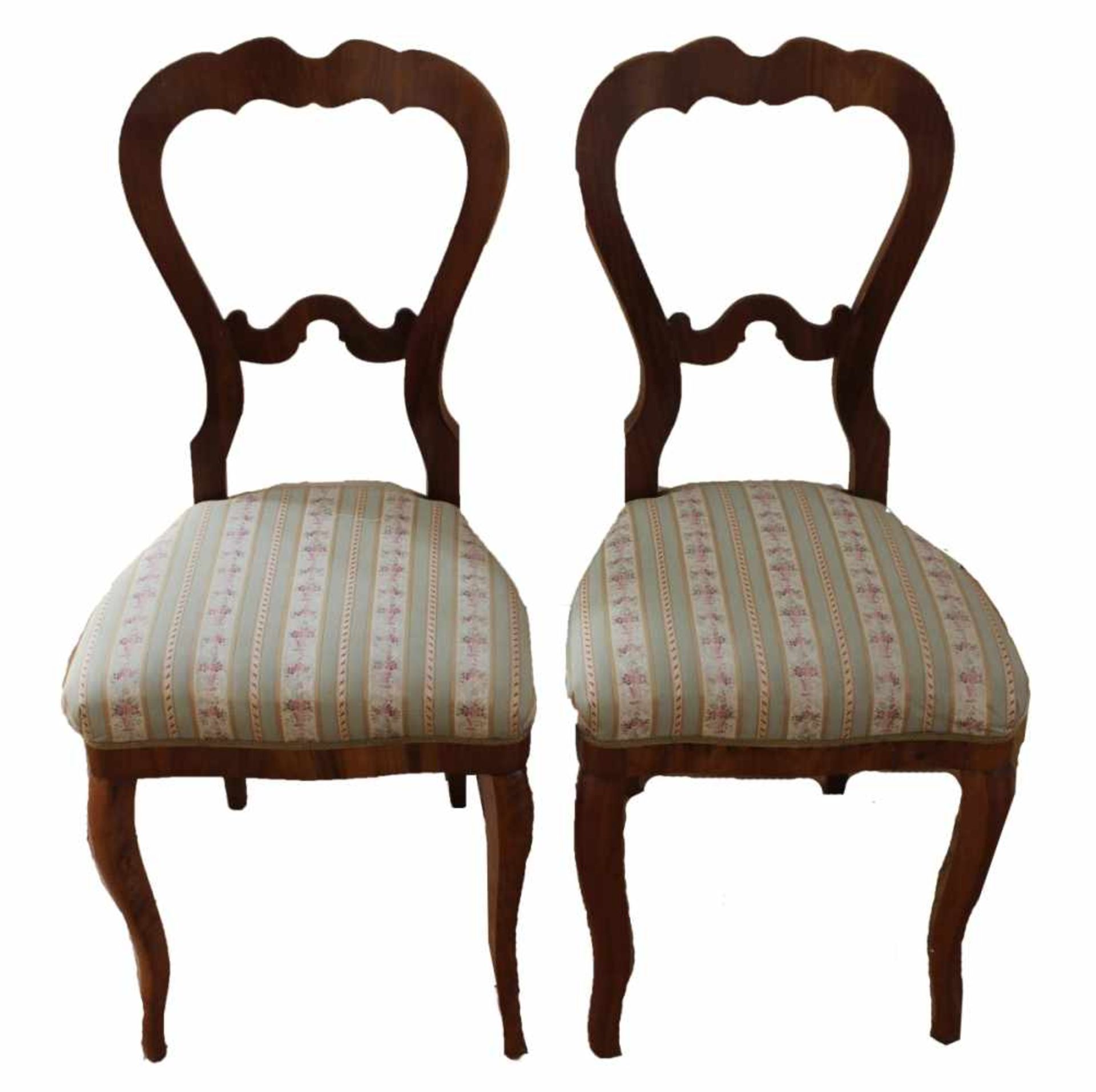 Paar Stühle - um 1870/80 Nußbaum furniert, geschweifte Ballonlehne mit Mittelsteg, ausgestellte