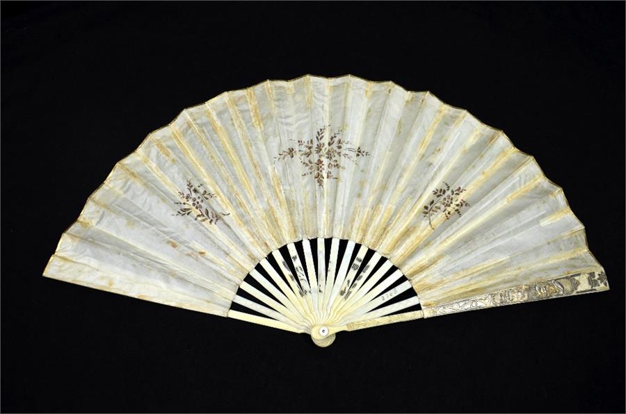 λ A hand painted fan - Image 5 of 7