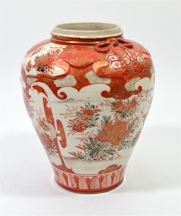 A Japanese Kutani vase - Image 2 of 3