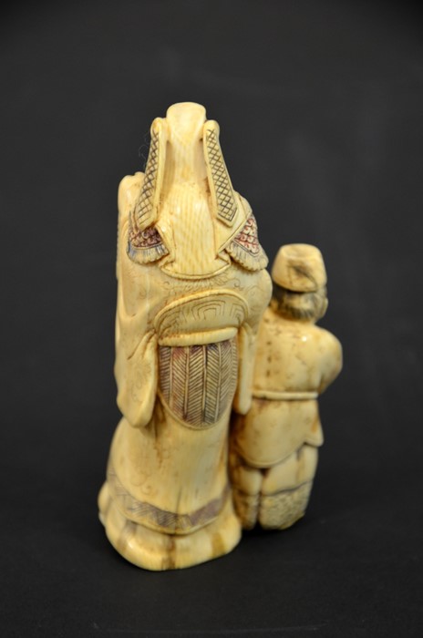 λ A 19th century Japanese carved ivory okimono - Image 3 of 5