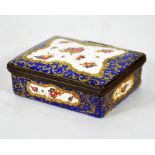 An 18th century Bilston enamelled box