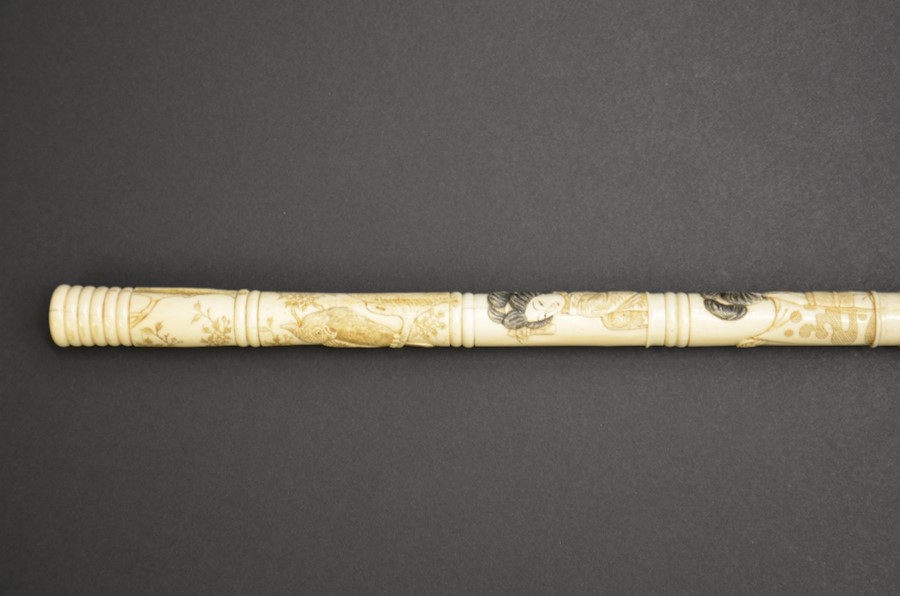 A 19th century Japanese carved bone walking cane - Image 2 of 3