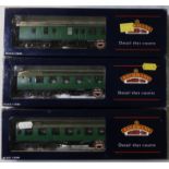 BACHMANN OO 3 COACHES SR GREEN