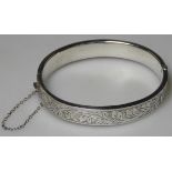 SILVER .925 ENGRAVED BANGLE 12.8G