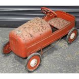 TRIANG CHILDS PEDAL CAR