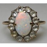 18CT GOLD OPAL & 12 WHITE STONE RING M-2.81G GROSS