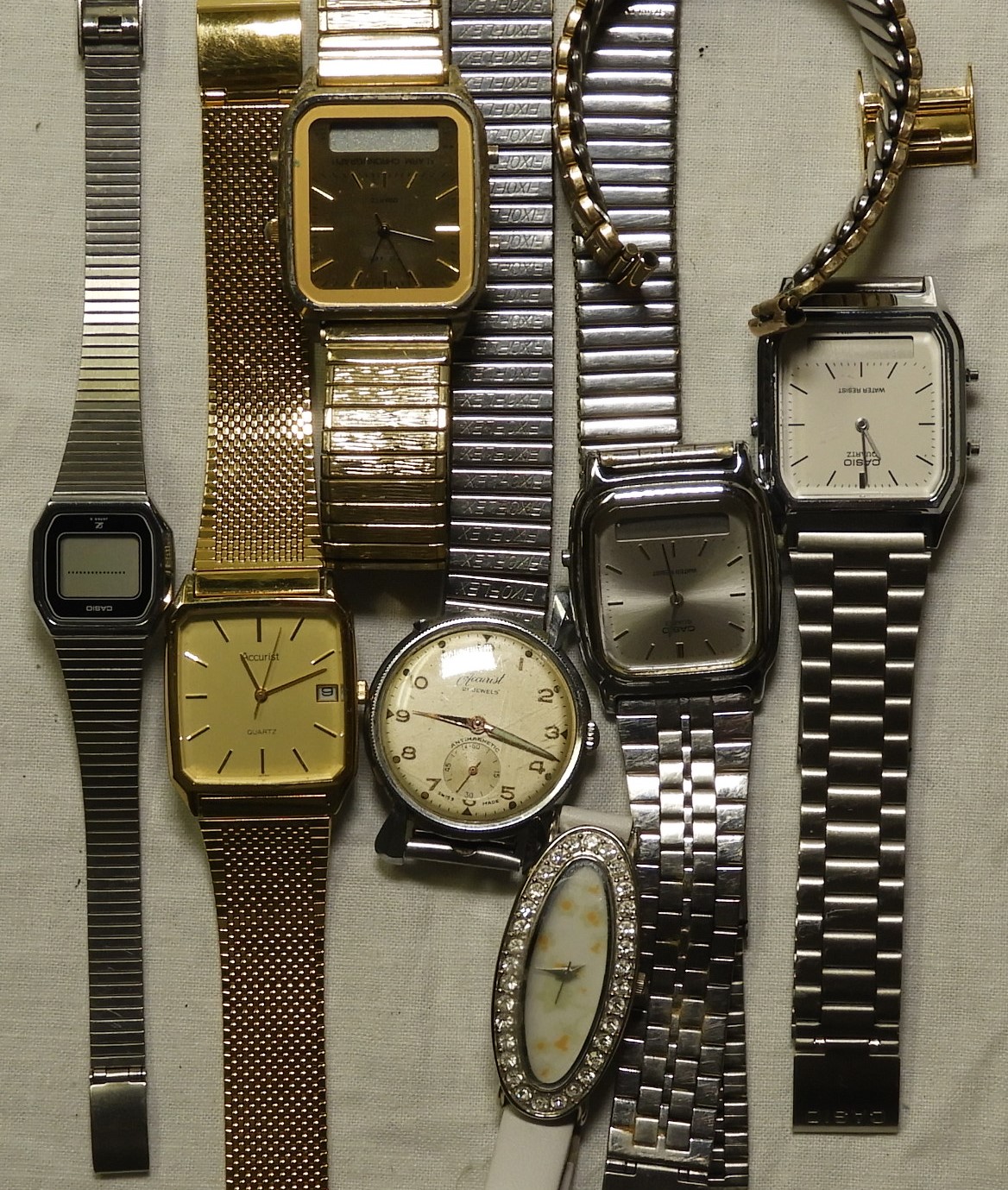 2 ACCURIST, SEIKO & 2 OTHER WRISTWATCHES