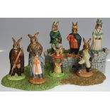 ROYAL DOULTON BUNNYKINS ROBIN HOOD COLLECTORS BASE, ROBIN HOOD, WILL SCARLET, PRINCE JOHN & LITTLE