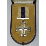 MEDALS GEORGE V MILITARY CROSS IN PRESENTATION BOX