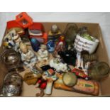 BOX OF COLLECTIBLES INCL GLASS PAPERWEIGHTS, SOUVENIR TV VIEWERS ETC