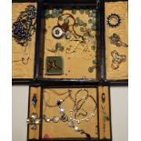 JEWELLERY BOX & CONTENTS