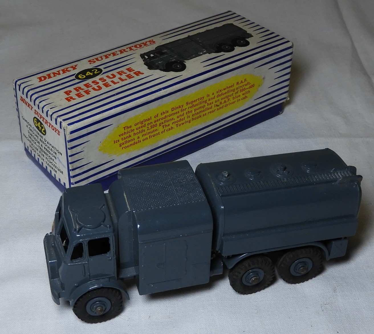 DINKY SUPERTOYS 642 PRESSURE REFUELLER BLUE STRIPE BOX