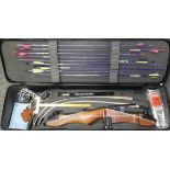 LONGSHOT TD-01 TRAINER ARCHERY BOW IN CASE WITH ARROWS