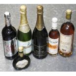 BOTTLE OF CURRYS PRESENTATION CHAMPAGNE & 5 OTHER BOTTLES