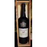 BOTTLE TAYLORS 10 YEAR OLD TAWNY PORT (BOXED)