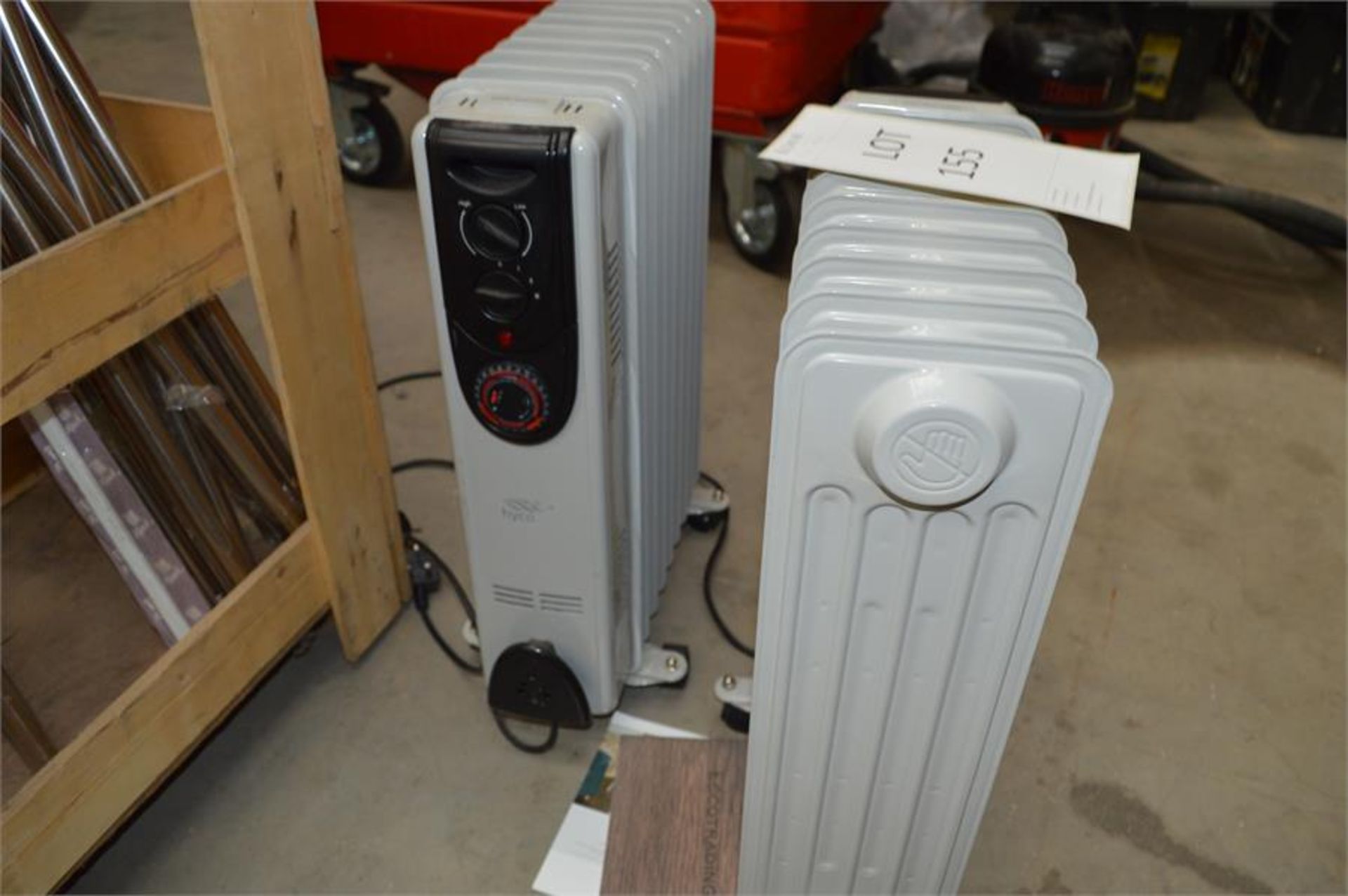 2: Hyco 2.0w Oil Filled Radiators (Please Note: item located in Andover SP11. Collection by - Image 2 of 5