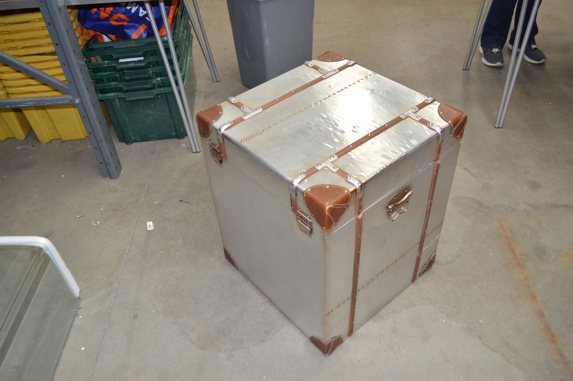 Stainless Steel & Brown Chest Size: 50L x 50W x 62H (Please Note: item located in Andover SP11. - Image 9 of 9