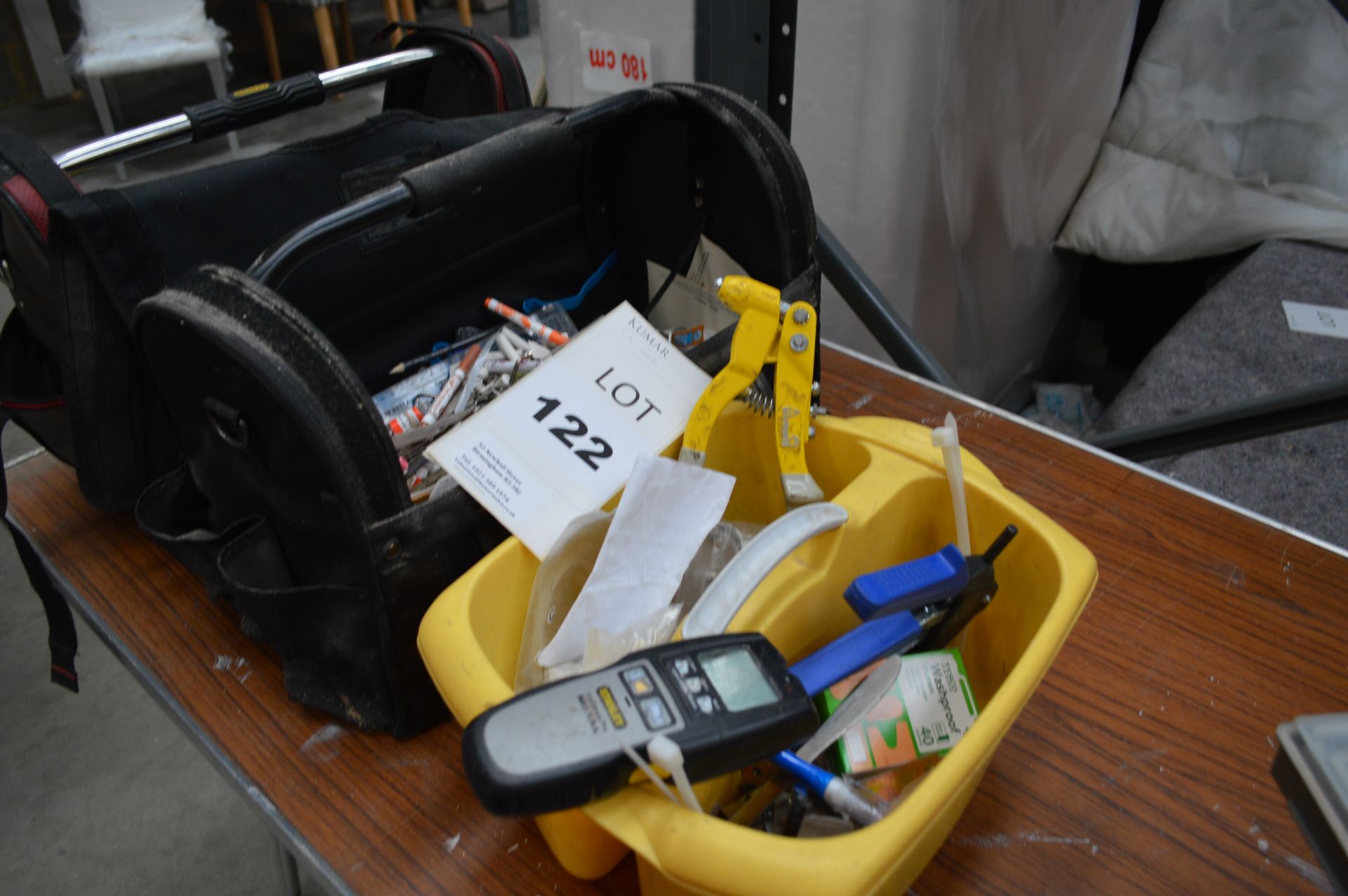 2: Stanley Toolbags & Carry Case as shown (Please Note: item located in Andover SP11. Collection - Bild 5 aus 5