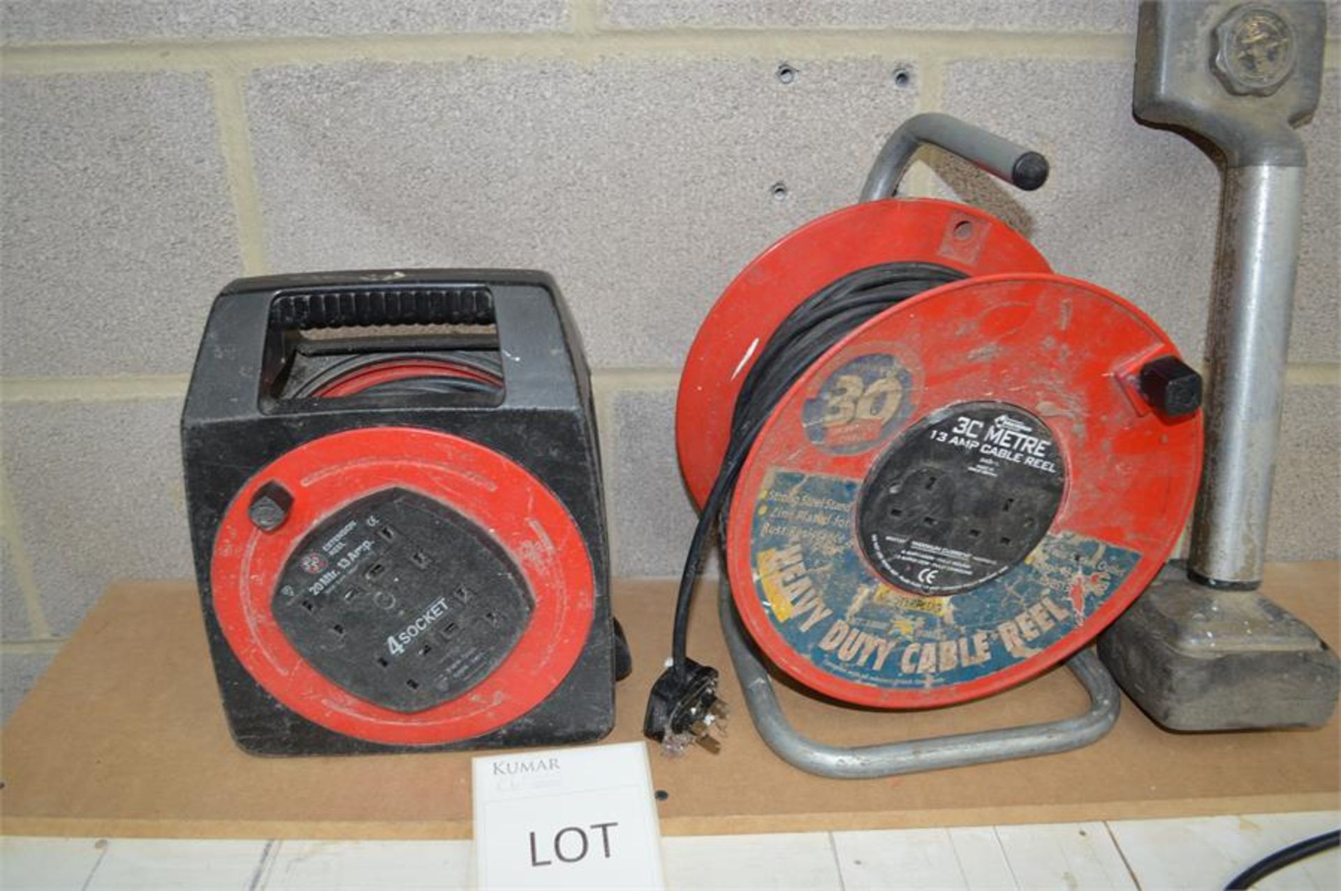 JOJO Extension Reel Master Plug 3c Meter Extersion Reel & 2 Handsaws (Please Note: item located in