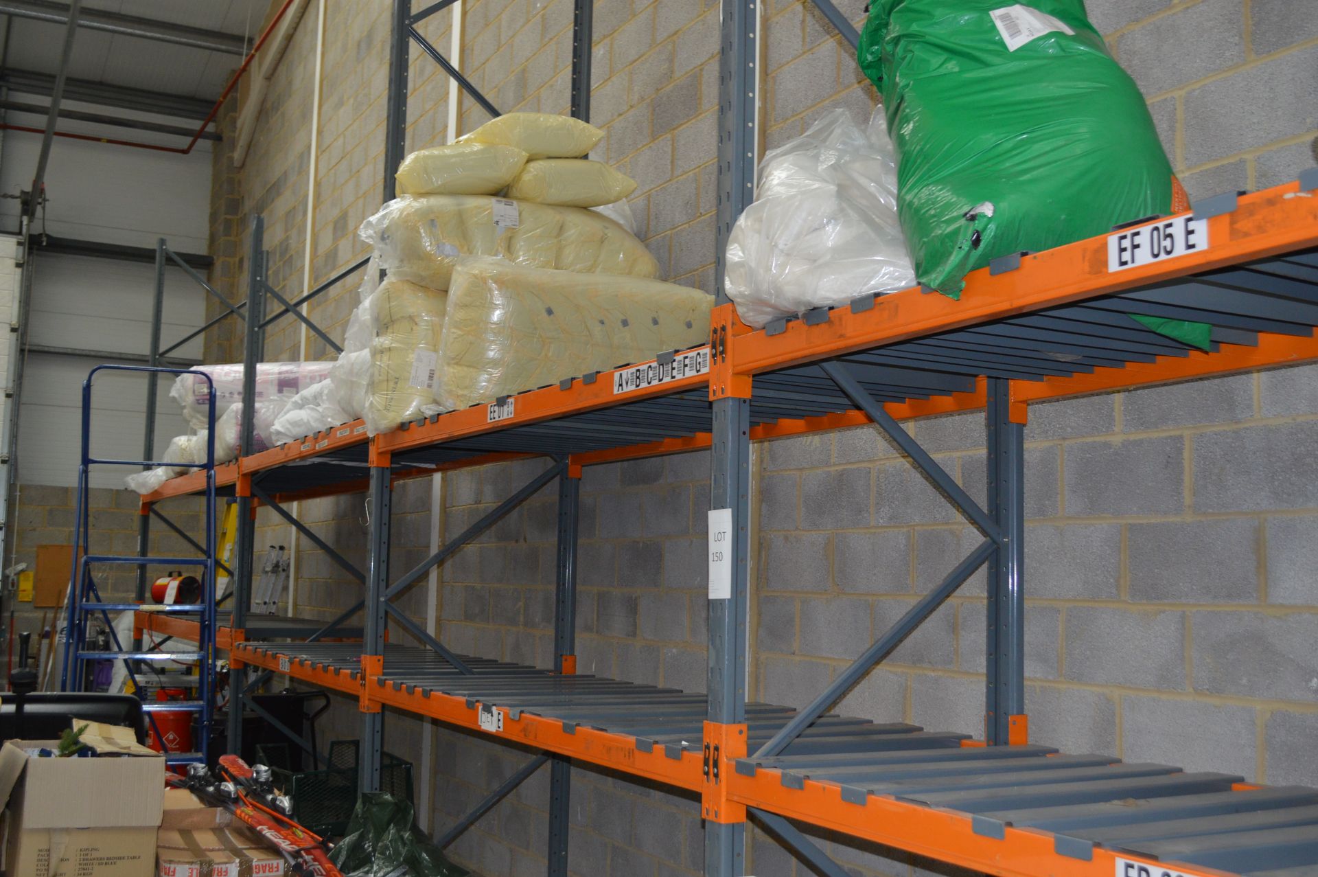 Dexion Boltless Pallet Racking comprising: 4: 4mtr Uprights 5: 3mtr Uprights 32: 2.7mtr Beams ( - Image 6 of 7