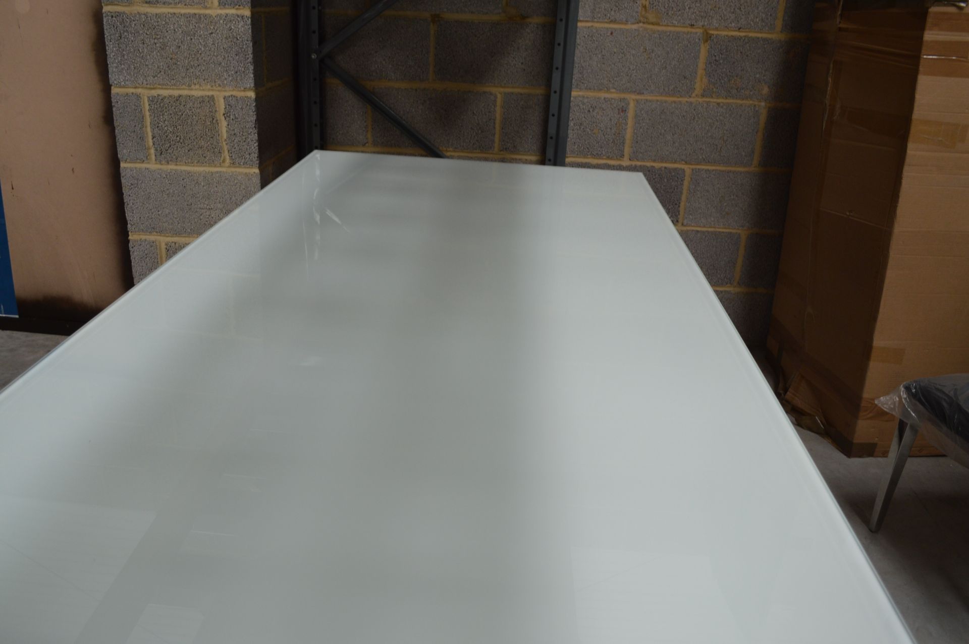 White Glass & Chrome Dining Table Size: 220L x 100W x 73H (Please Note: item located in Andover - Bild 6 aus 11