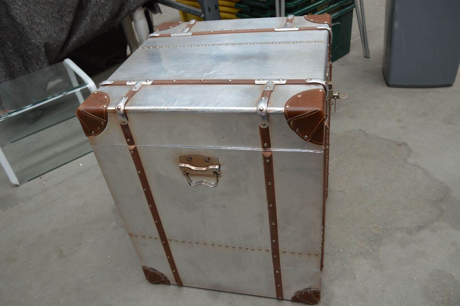 Stainless Steel & Brown Chest Size: 50L x 50W x 62H (Please Note: item located in Andover SP11. - Image 8 of 9