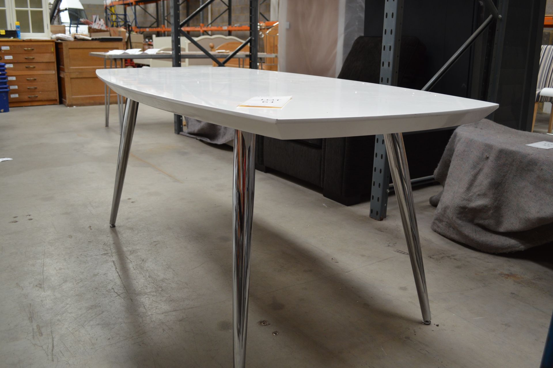 White & Chrome Dining Table Size: 1.8mtrs x 0.9mtrs (Please Note: item located in Andover SP11. - Bild 6 aus 7