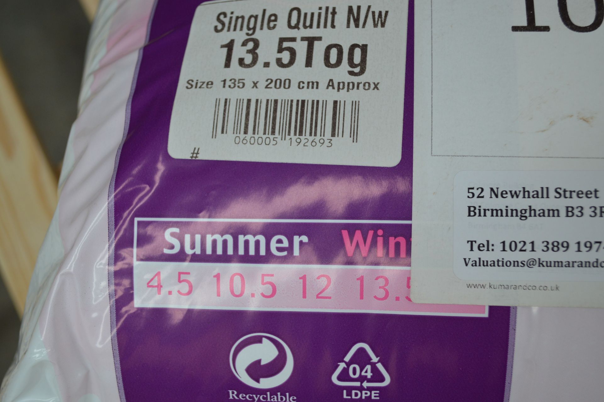 Approx 26: Soft & Cosy Luxury Single 13Tog Quilts (Please Note: item located in Andover SP11. - Image 5 of 7