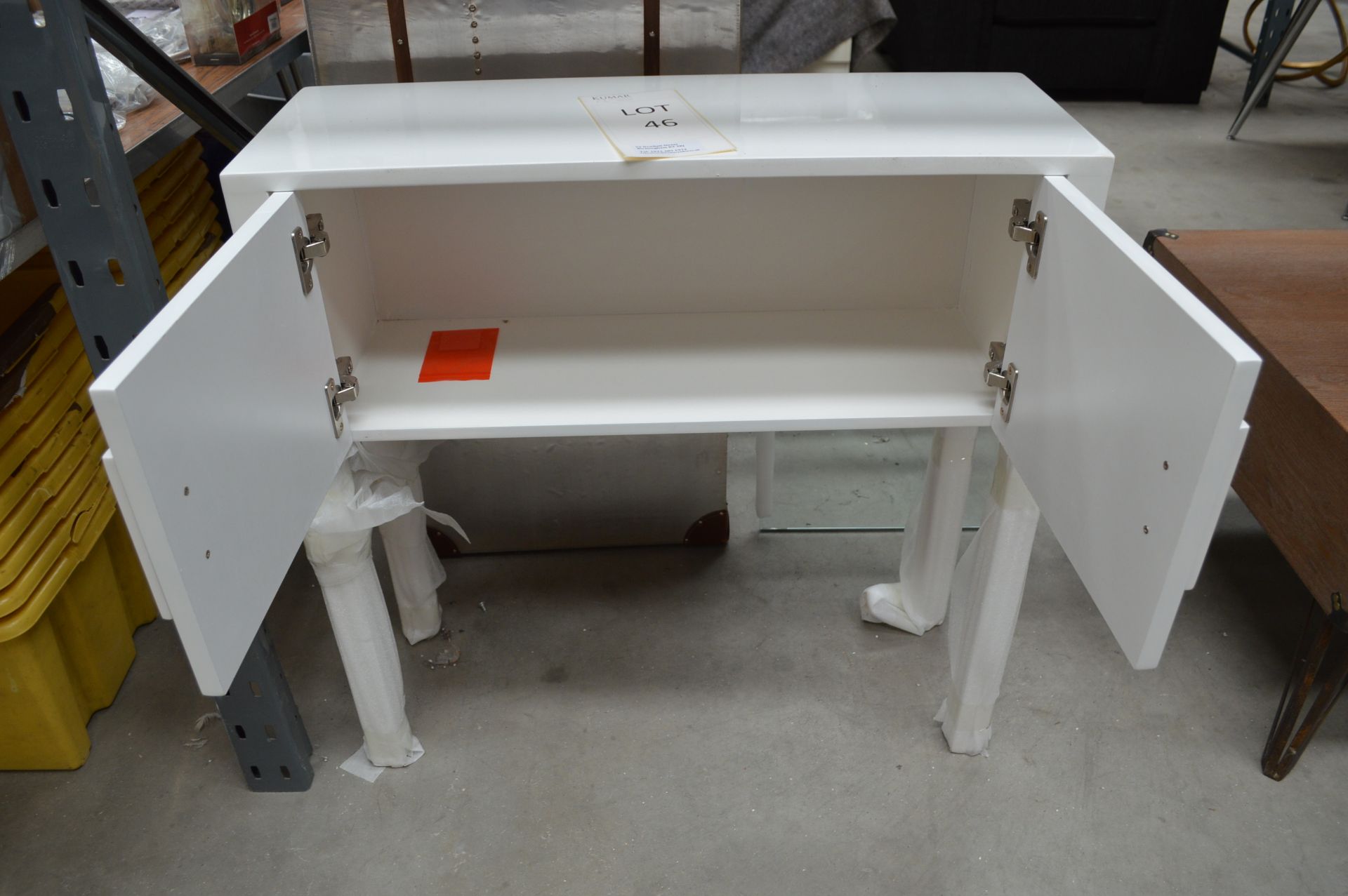 Gloss White 2 Door Unit Size: 80L x 30W x 80H (Please Note: item located in Andover SP11. Collection - Image 5 of 5