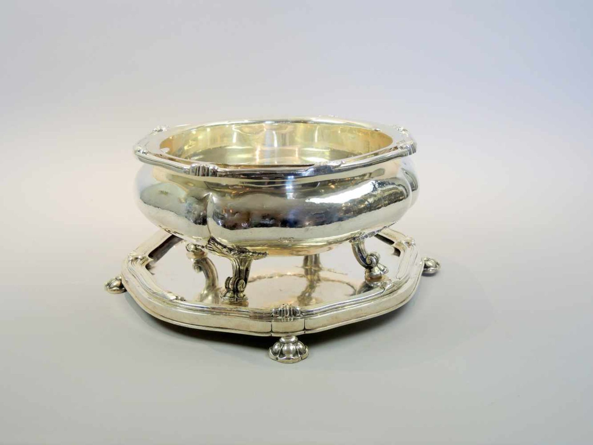 Außergewöhnliche Silber-Bowle Silber 800, am Boden und am Untersetzerrand mit Feingehaltsstempel, - Bild 2 aus 3