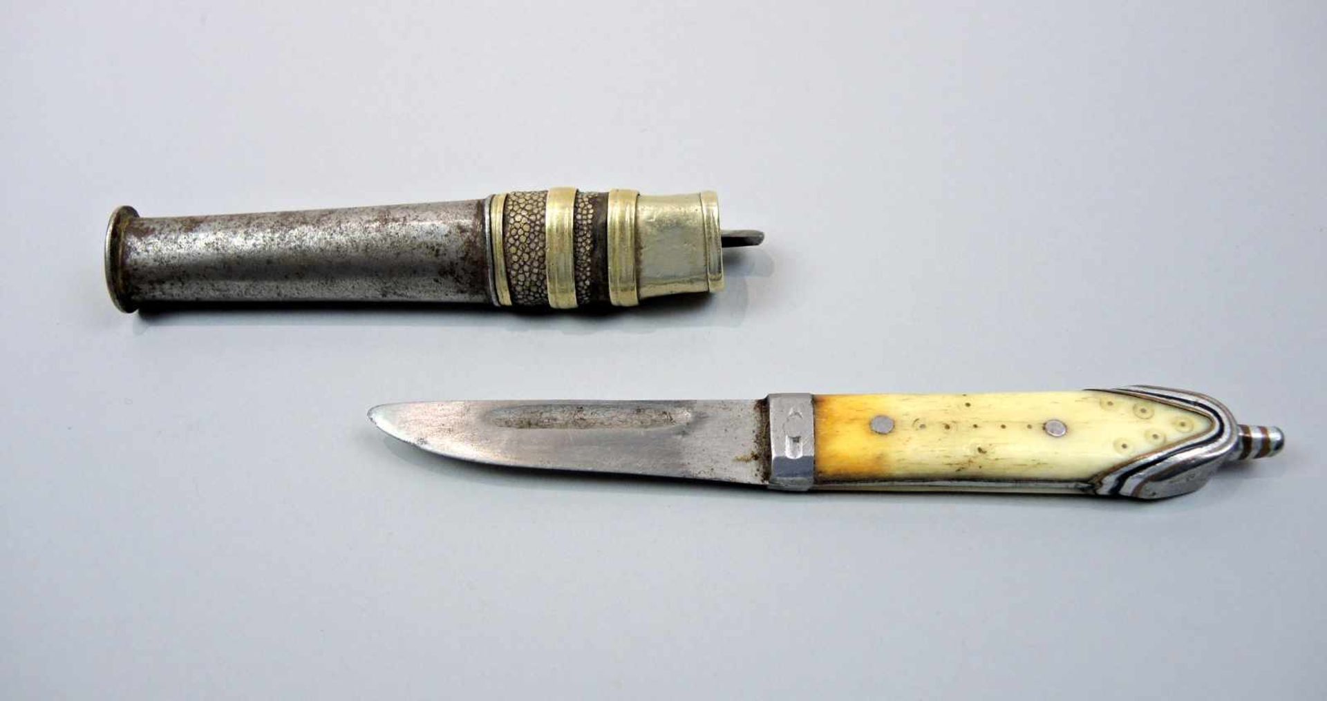 Handgearbeites Jagdmesser Metall und Horn. Handgeschliffenes Messer mit Horngriff und gold-schwarzen - Bild 2 aus 2