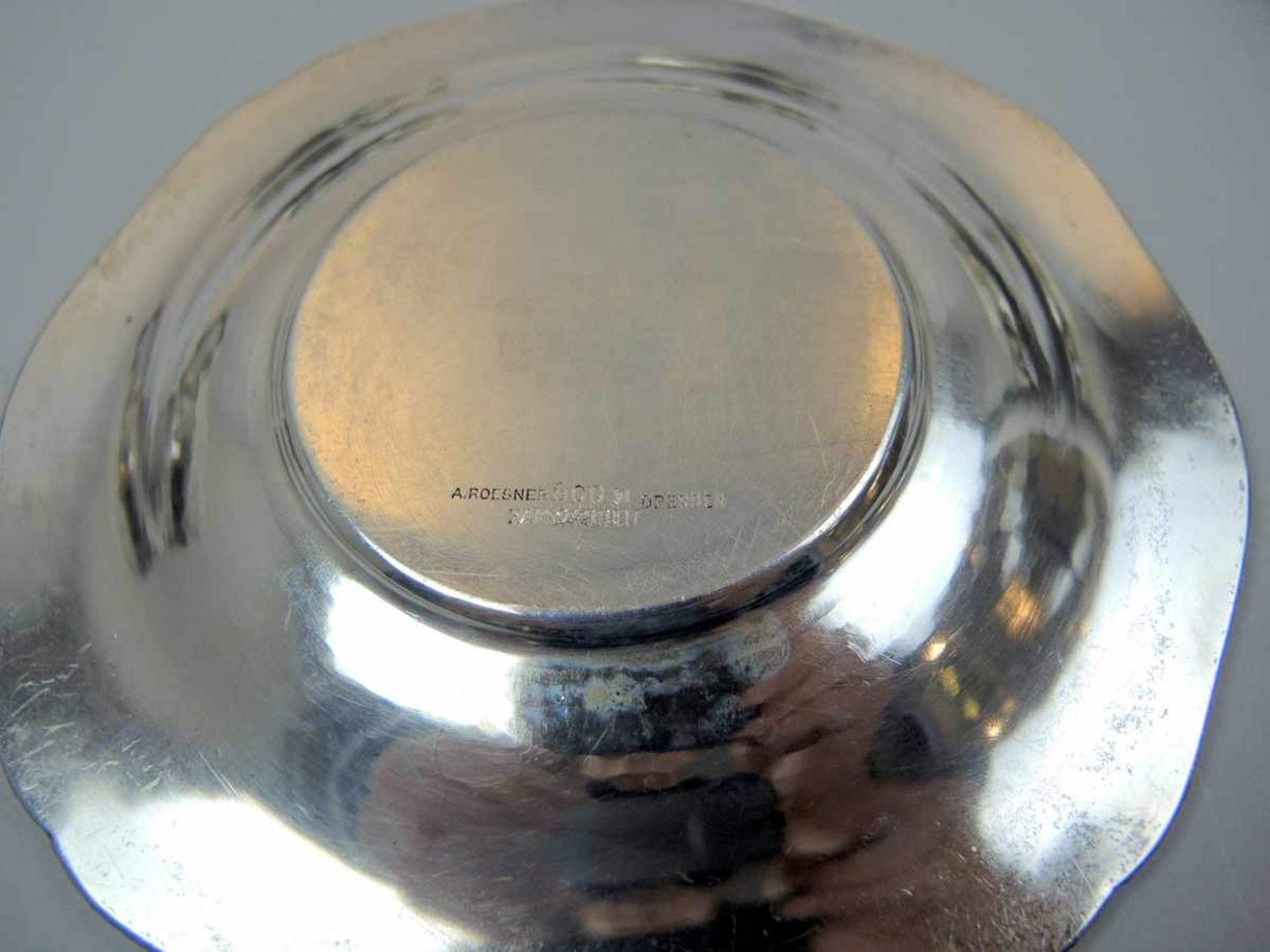 5 Suppentassen mit Silber-Einfassungen und -Untertellern Porzellan/Silber 800, Teller und - Image 3 of 3