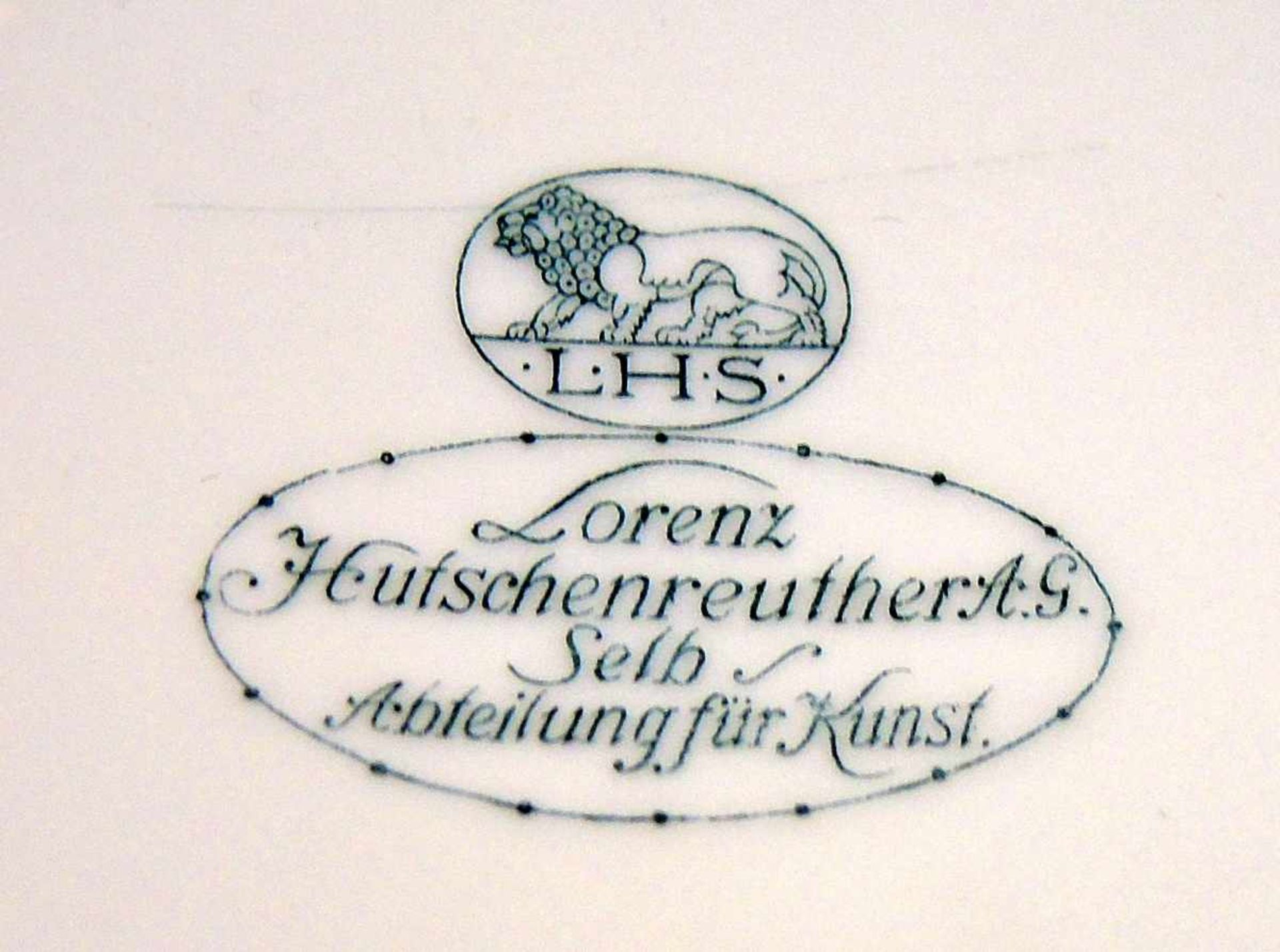 Hutschenreuther, Deckelschale Porzellan, am Boden mit Manufakturmarke gekennzeichnet. Grün bemalt - Bild 2 aus 2