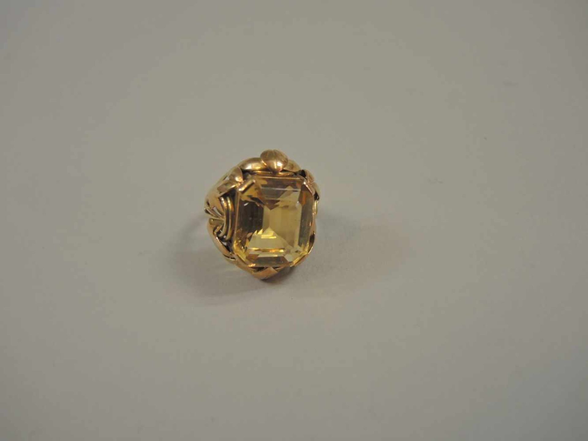 Farbstein-Ring 14 K. Gold, mit Citrin. 1940er- Jahre. Ringgröße 54. Gewicht 9,7 g - Bild 2 aus 2
