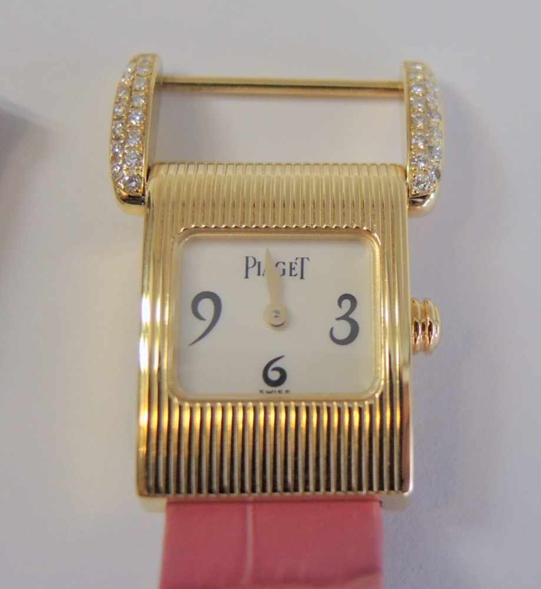 Piaget, Seltene Damen-Armbanduhr18 K Gelbgold, mit Diamantbesatz. 4 Wechselbänder. In guter