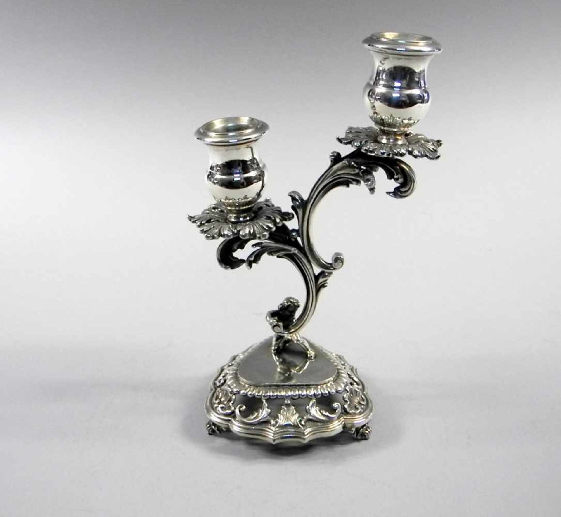 2-lichtiger Silber-KerzenständerSterling Silber 925, am Boden mit Feingehaltsstempel und