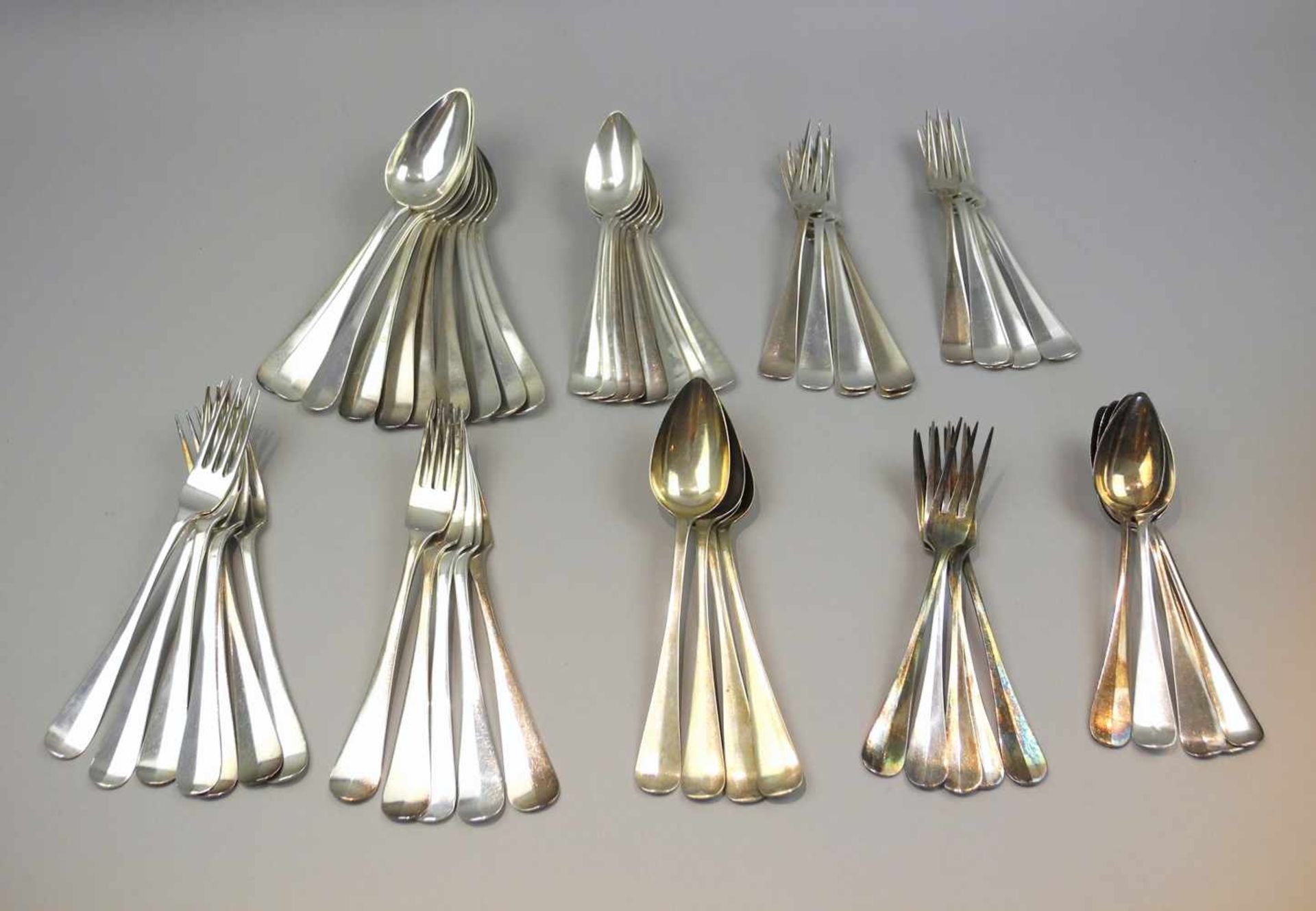 Sammlung von Silber-RestebesteckSilber plated/vorwiegend Silber 833, jeweils entsprechend mit