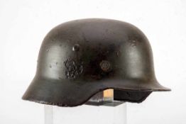 Stahlhelm Wehrmacht Glocke mit Resten des Hoheitsadlers.