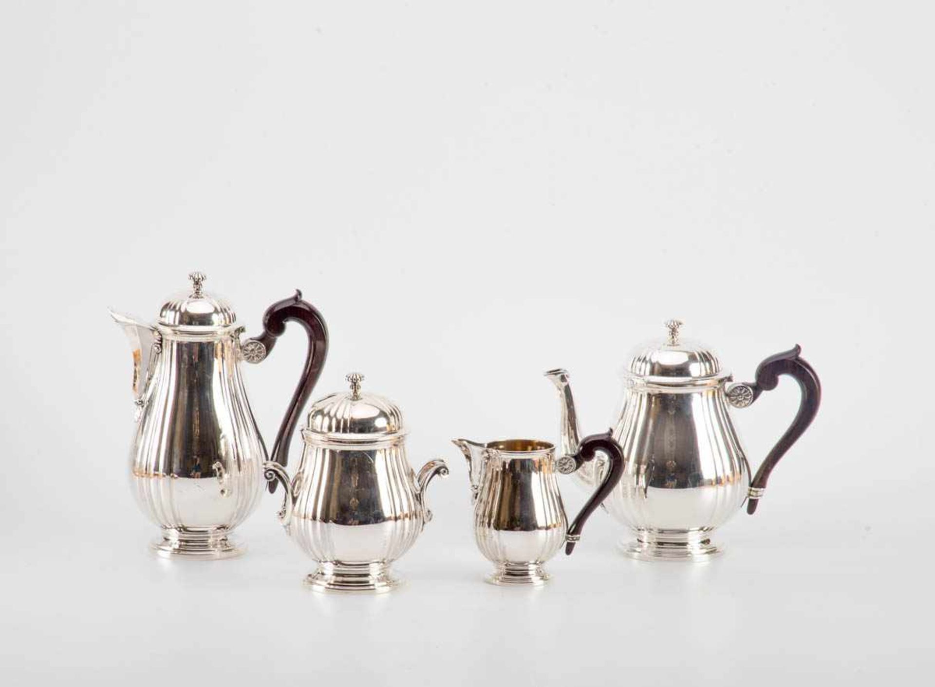 4-teilig. Kaffee-Tee-Set, Broliguer & Rodet, Lyon 950er Silber, teilweise innen vergoldet. Bestehend - Bild 2 aus 2