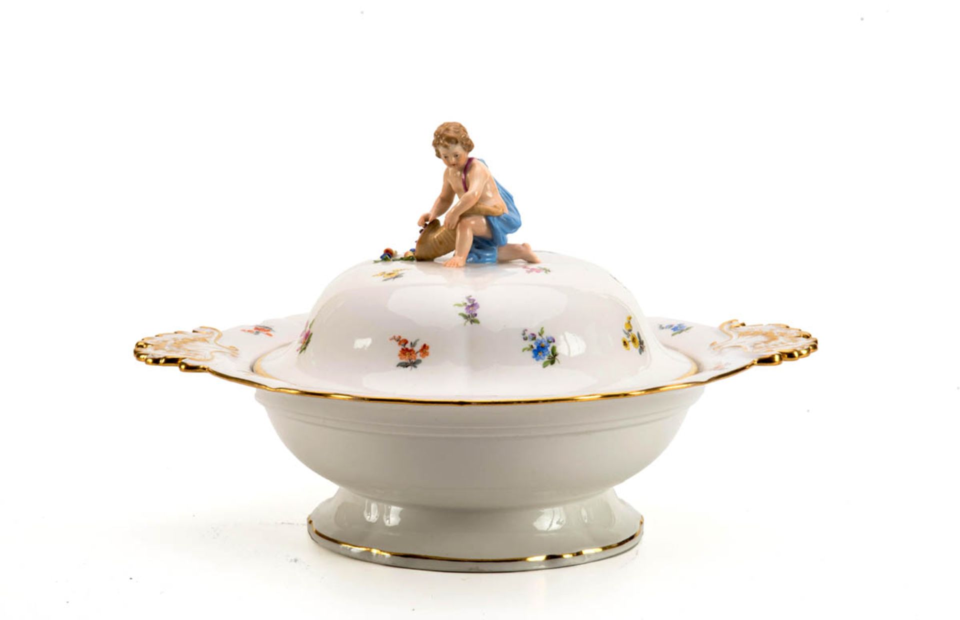 Terrine, Meissen um 1869-90 Polychrom bemalt mit gestreuten Blümchen. Runder leicht konisch