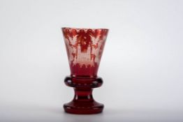 Fußvase, Egermann Glashütte um 1920 Farbloses Glas mit Rubinätze. Runder Hohlfuß, Scheibennodus,