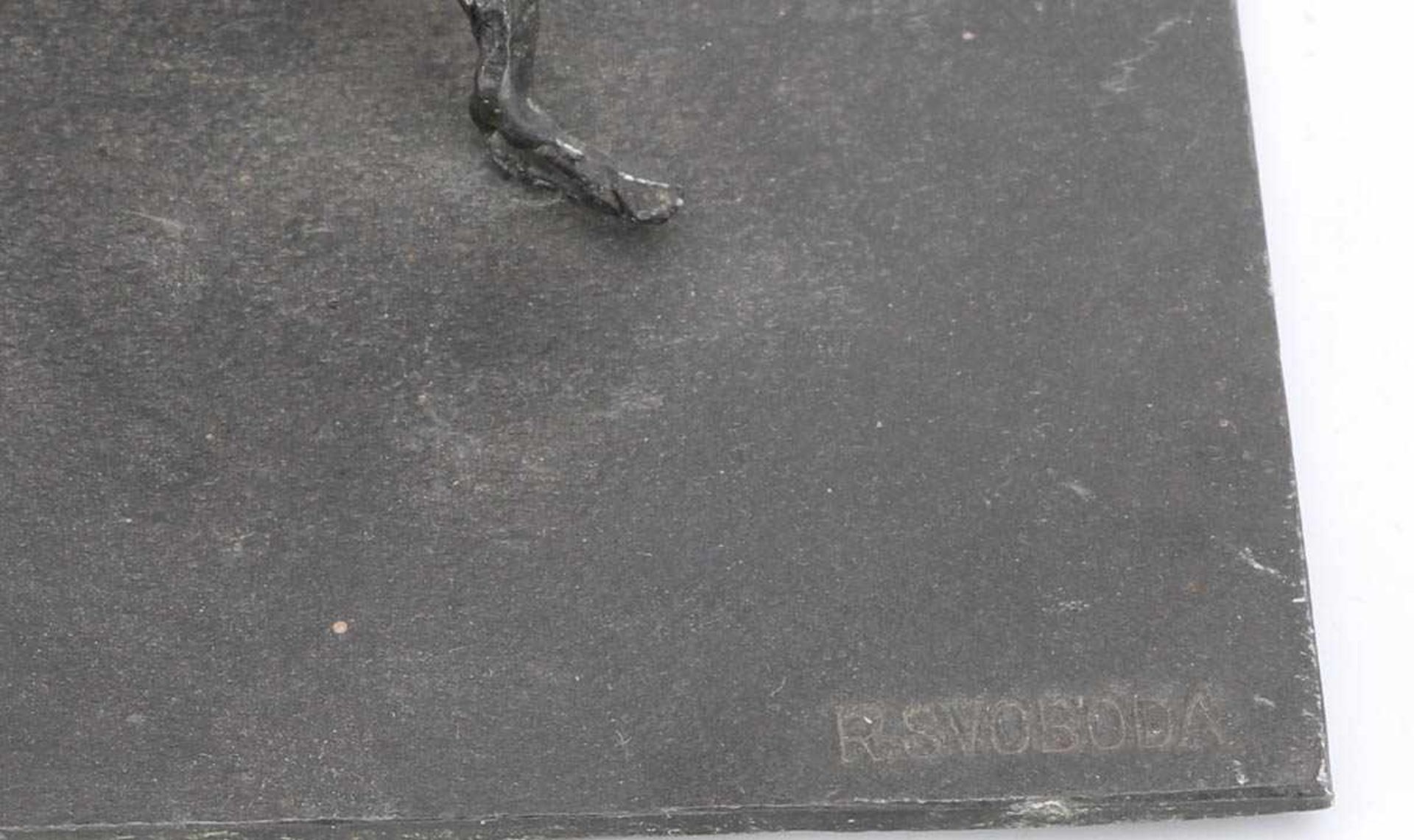 Svoboda, Richard 1924 - 1994. Tänzerin. Bronze, dunkelgrau patiniert. Auf flacher Bodenplatte die - Bild 2 aus 2