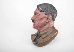 Relief Adolf Hitler Porträt Aluminium polychrom staffiert. 23 cm.