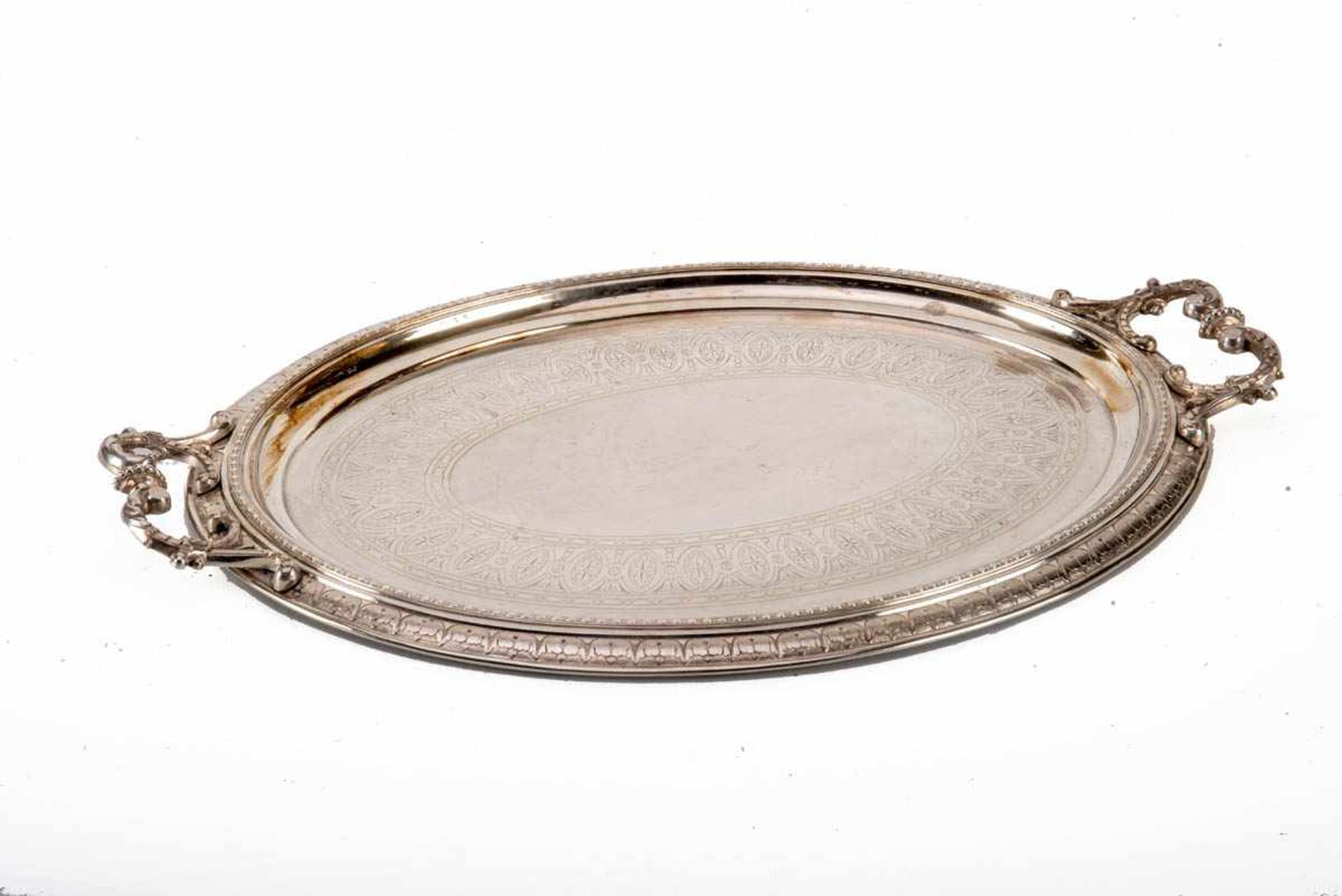 Großes Tablett , Deutsch um 1900800er Silber, ovale Form Rand und Spiegel mit Bordüren,