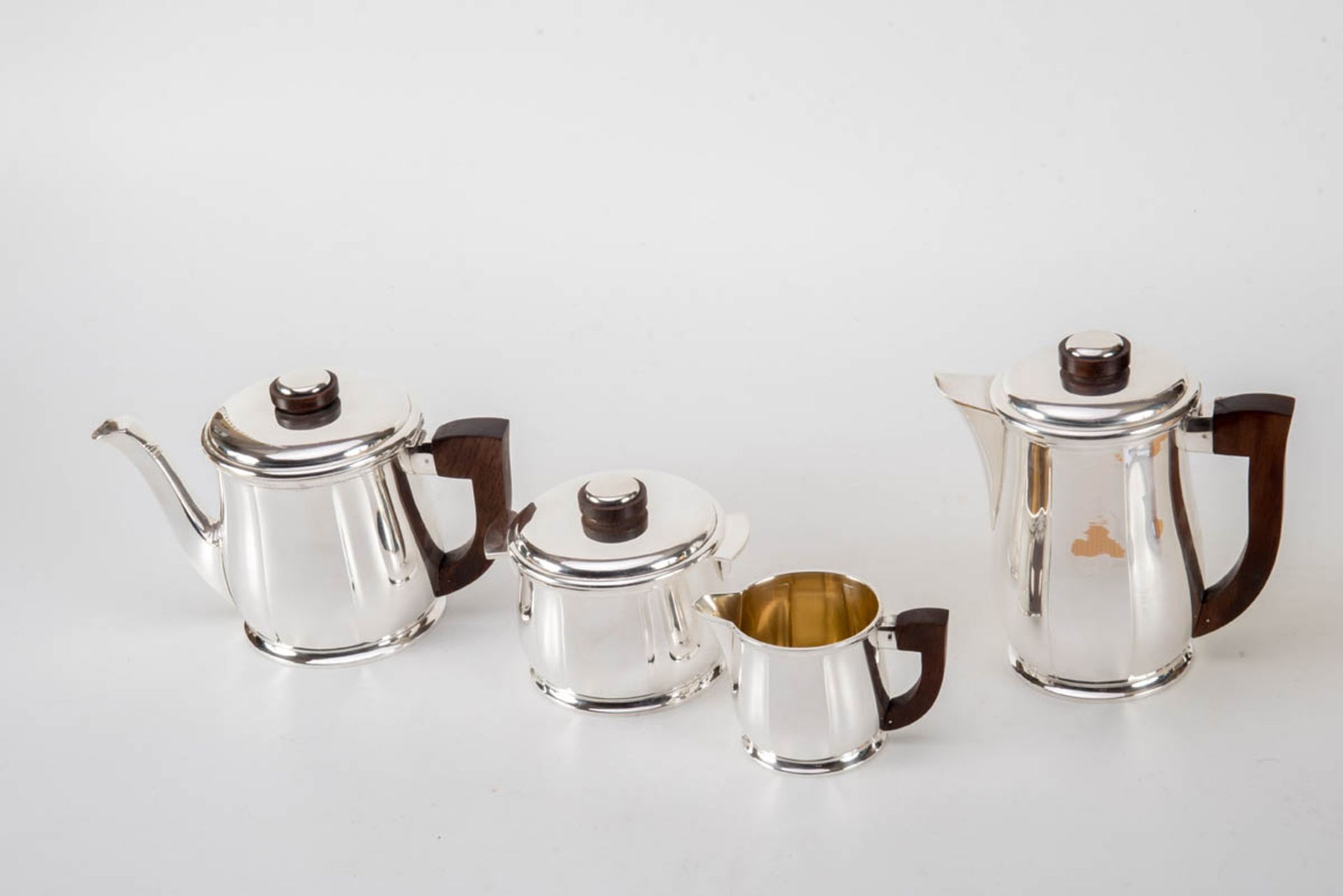 Art Déco, 4 tlg.Tee- und Kaffeeservice, FrankreichTetard Freres, Frankreich. 950er Silber, bestehend - Image 3 of 3