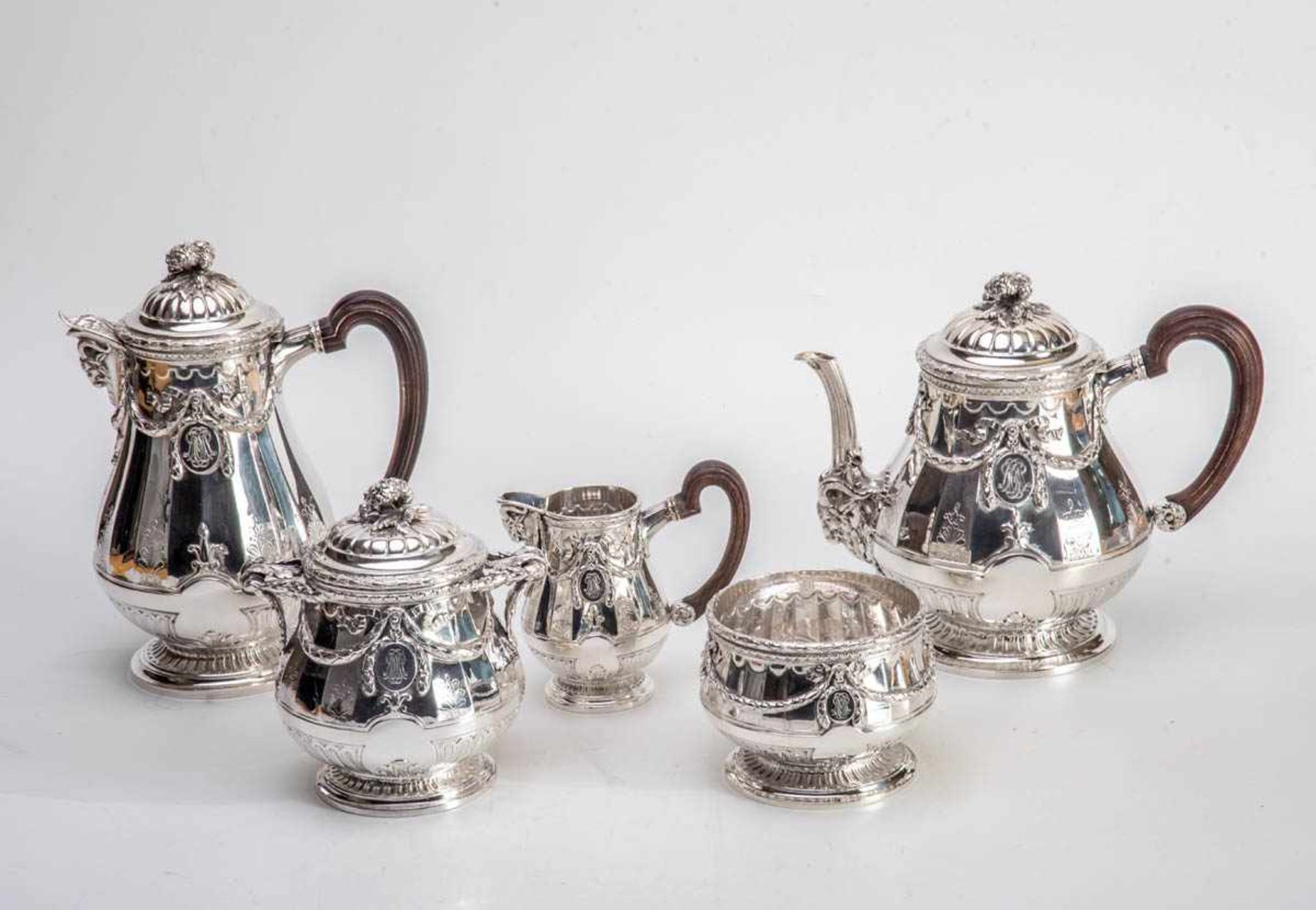 5-teilig. Kaffee-Teeservice, Frankreich um 1900950er Silber. Bestehend aus Kaffeekanne, - Bild 2 aus 2