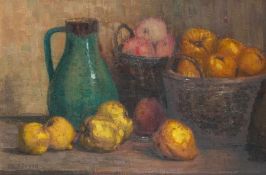 Adolf Beyer 1869 - 1953 Stilleben mit Früchten Öl auf Holz; H 46,5 cm, B 69,5 cm; signiert "Adolf