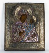 Russland, 19. Jh. Maria mit dem Kind Tempera auf Holz, Silberoklad mit Perl- und