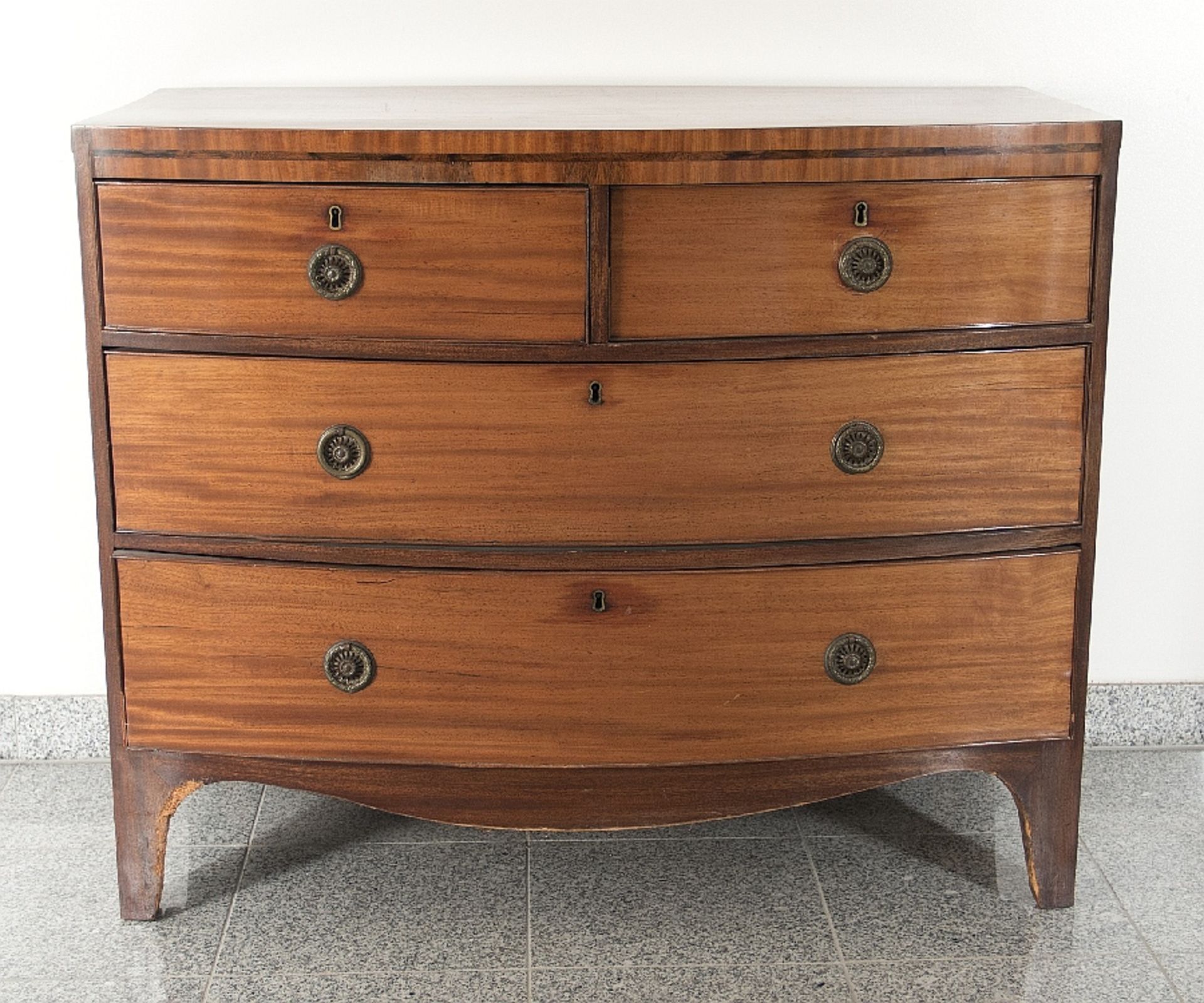 England Kommode Mahagony; H 81 cm, B 99 cm, T 51 cm; fünfschübig England Chest of drawers